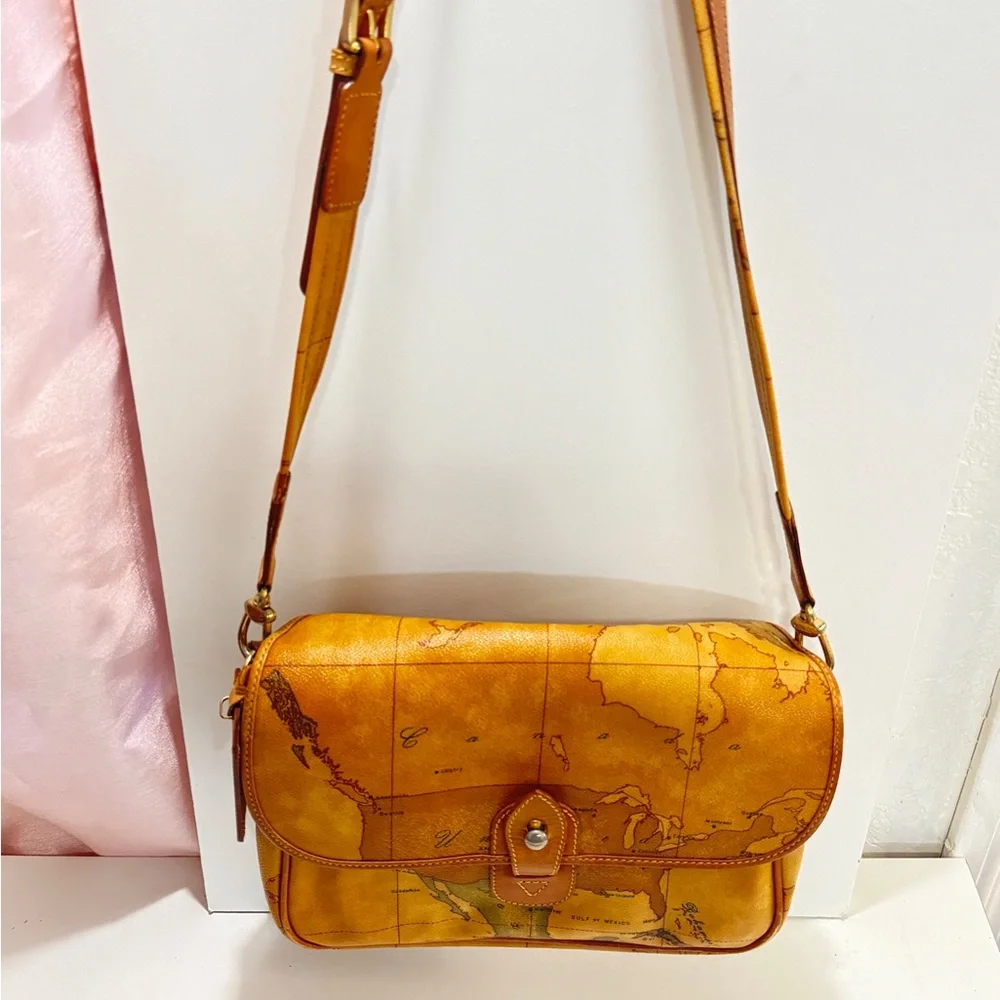 Vintage Map Print Tan Shoulder Bag - Picture 16 of 16